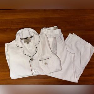 Kids Burberry white lightweight pajamas - USED - size 5Y